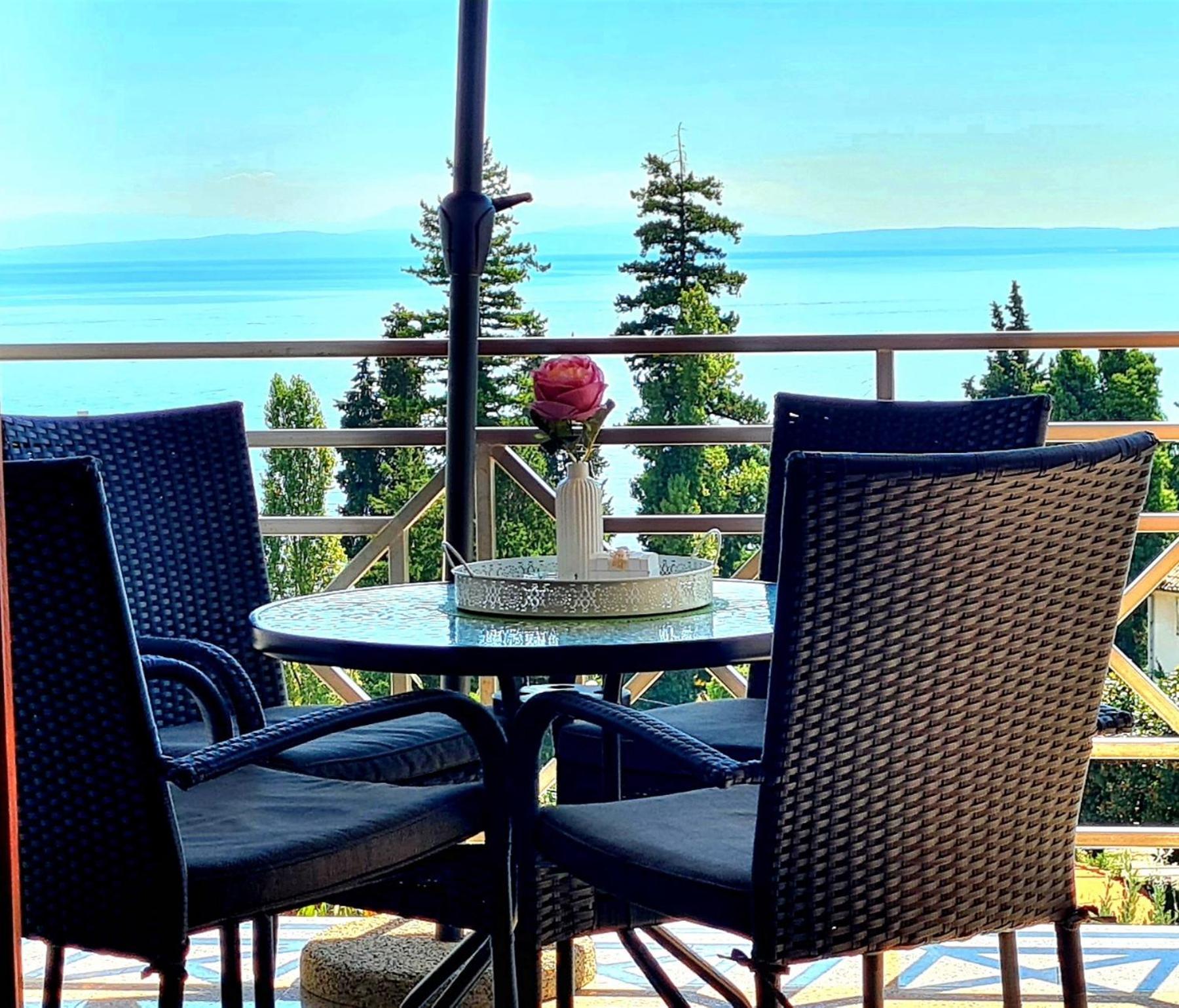 Apartment Lapov Icici Bagian luar foto